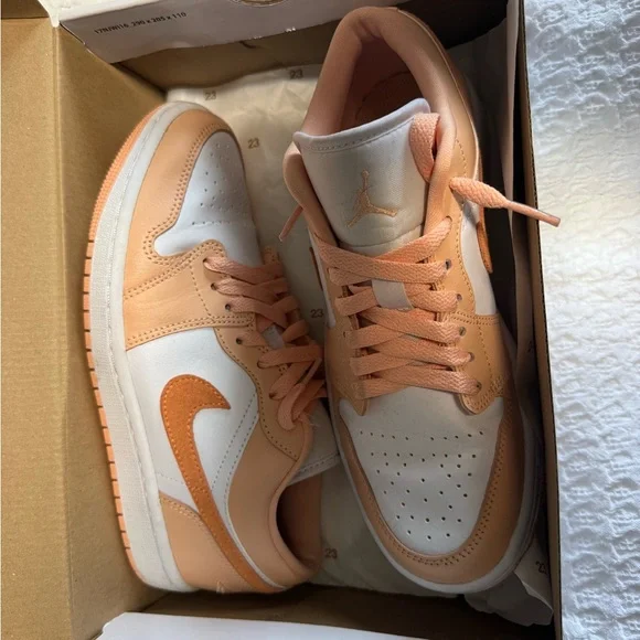 Nike Women's Sneakers in Peach and White - Picture 2 of 3